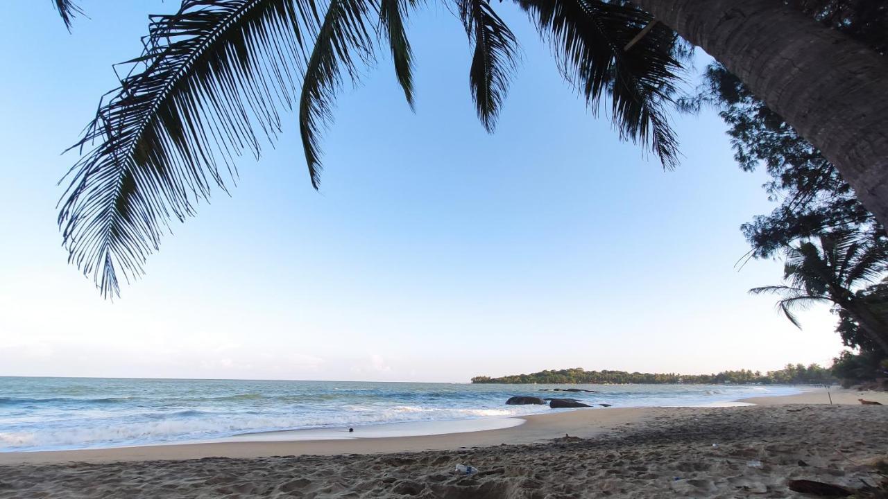 Surf Beach Hotel Arugam Bay Exteriör bild
