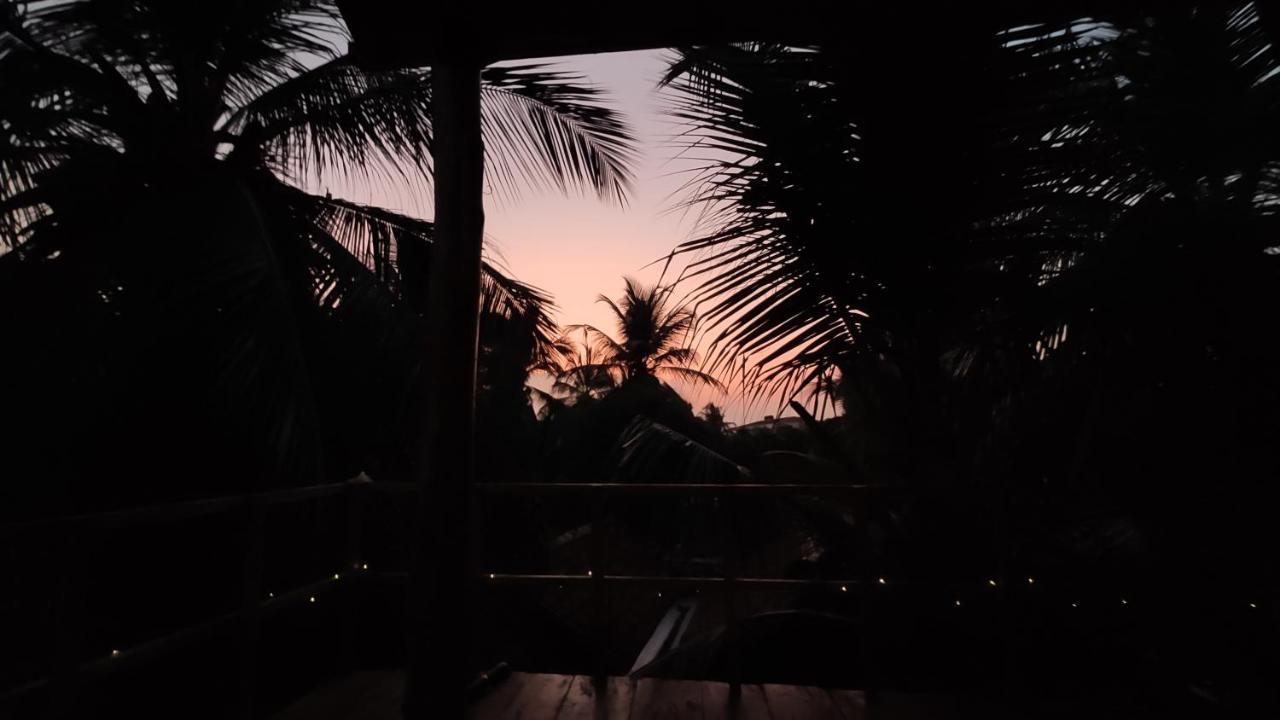 Surf Beach Hotel Arugam Bay Exteriör bild